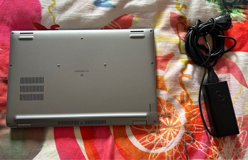 Dell Latitude 5420 Laptop + Cargador afbeelding 2