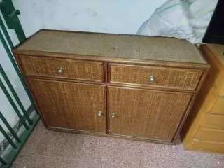 Armario con 2 cajones y puertas