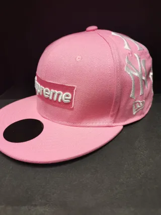 Gorra Supreme New Era 59FIFTY Rosa Talla 7.1/2