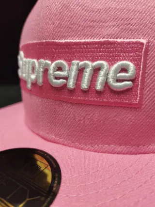 Gorra Supreme New Era 59FIFTY Rosa Talla 7.1/2
