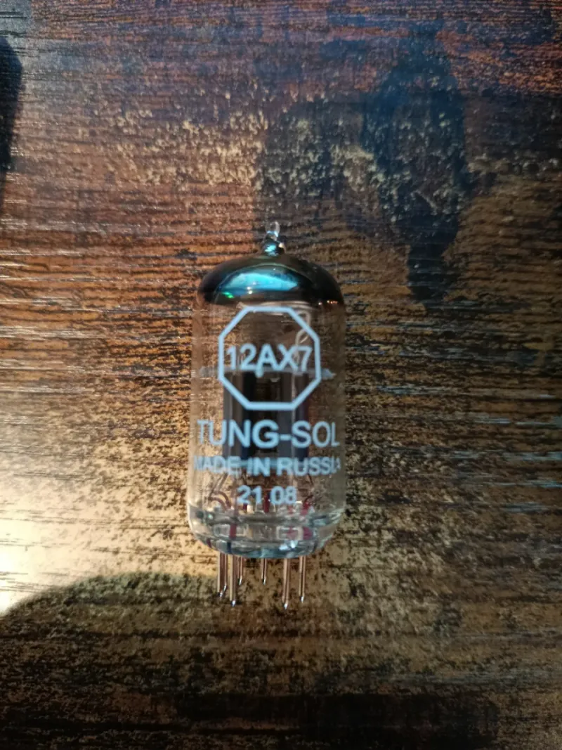 Válvula 12AX7 Tung-Sol Made in Russia