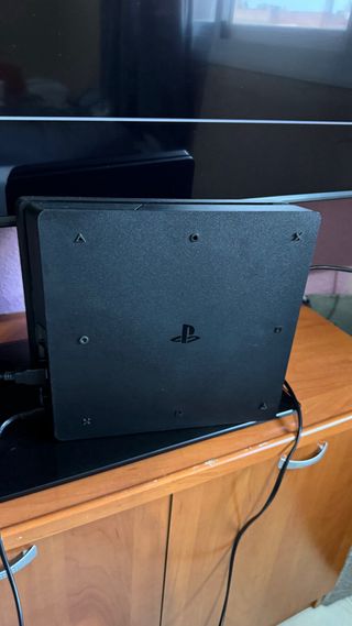 PS4 Slim Negra + 2 Mandos + Call of Duty