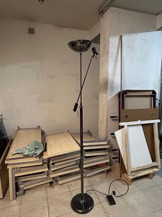 Lámpara de pie cromado