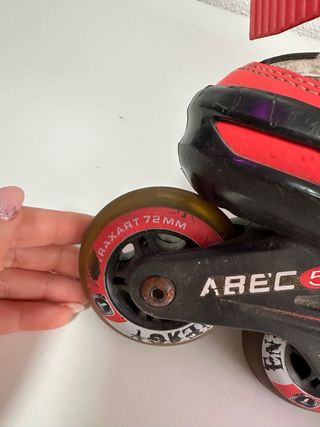 Patines en línea rojos y negros Traxart