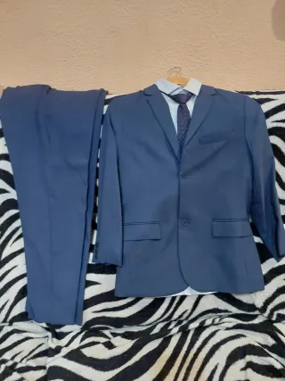 Traje comunión niño azul T. 13-14
