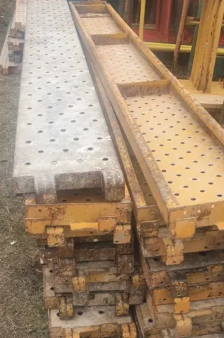 Plataformas de andamio metálicas