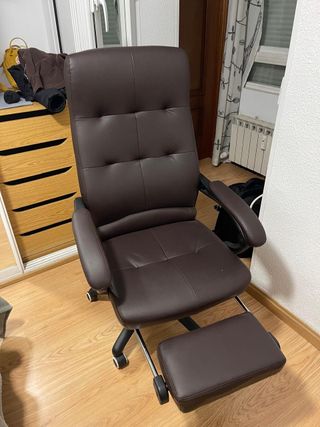 Silla de oficina ergonómica marrón