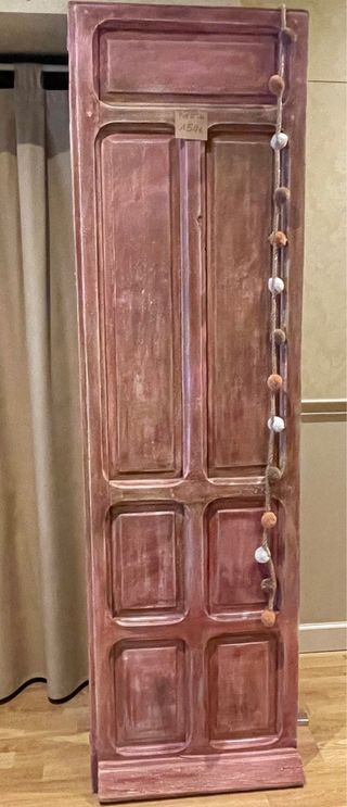 Puerta madera granate pintada una cara