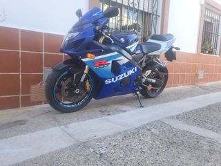 Suzuki GSX-R 600 Azul y Blanco