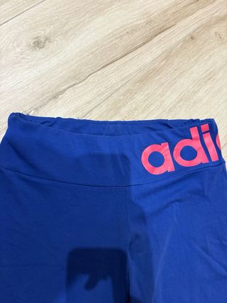 Completo Adidas blu e rosa