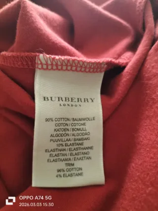 Maglietta Burberry rossa con dettagli check