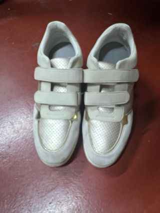 Zapatillas Geox velcro cuña beige y oro