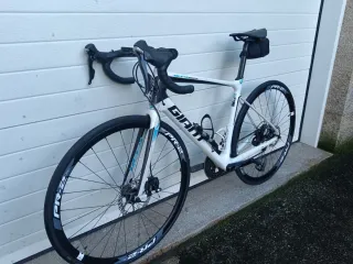 Giant Defy Advanced 105 TRP Hidráulicas