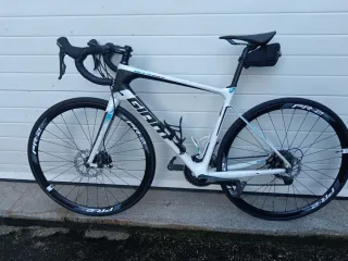 Giant Defy Advanced 105 TRP Hidráulicas