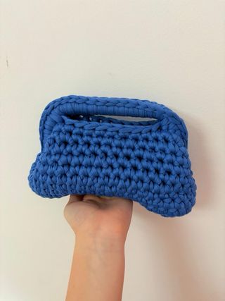 Clutch blu uncinetto