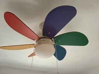 Ventilador de techo multicolor