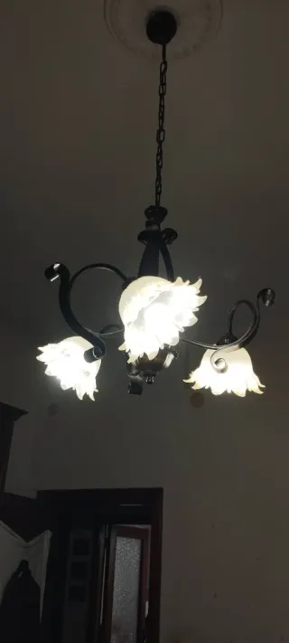 Lampadario e 2 abat jour in vetro e metallo