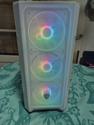 PC Gamer Blanco MSI con ARGB