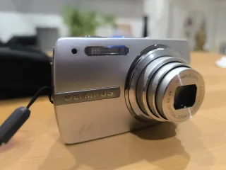 Cámara Olympus Plata