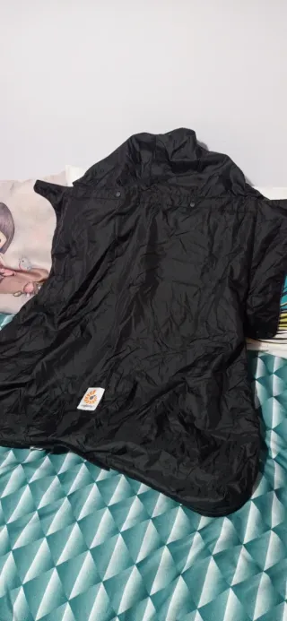 Mochila + Capa Impermeable Ergobaby Adapt