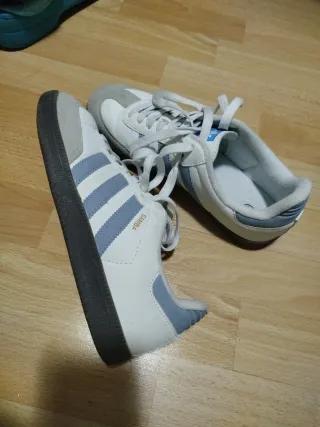 Adidas Samba Blancas y Grises