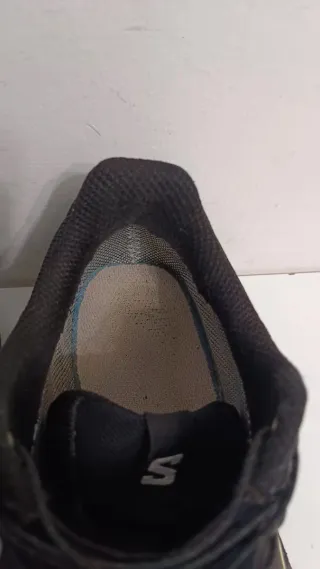 Zapatillas Salomon Gore-Tex Negras y Amarillas