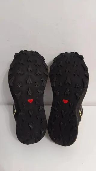 Zapatillas Salomon Gore-Tex Negras y Amarillas