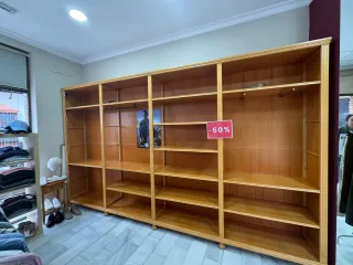 Mobiliario madera pino comercio