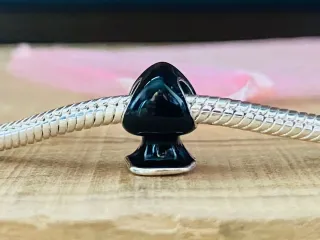 Charm | Stitch con Capa de brujo Disney