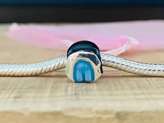 Charm | Stitch con Capa de brujo Disney