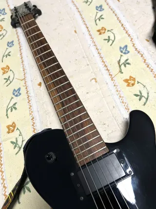 Guitarra Eléctrica Dean Noir O CAMBIO