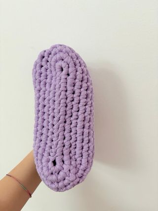 Borsa a mano viola uncinetto