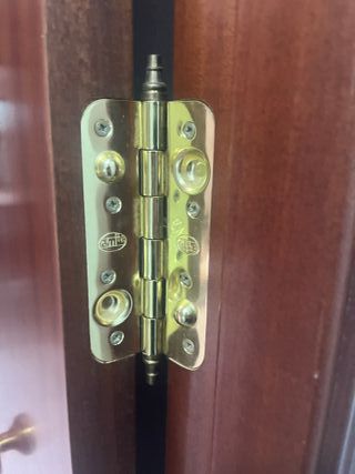 Puerta madera maciza entrada