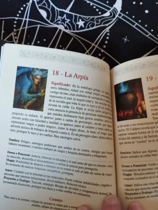 Oráculo Mágico Runas Brujas Eva Ibáñez