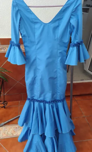 Traje de flamenca azul