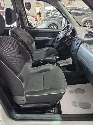 Peugeot Partner 2.0hdi,173.000k,doble puerta,1dueñ