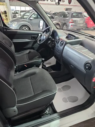 Peugeot Partner 2.0hdi,173.000k,doble puerta,1dueñ
