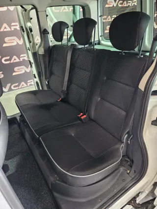 Peugeot Partner 2.0hdi,173.000k,doble puerta,1dueñ