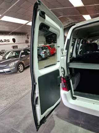 Peugeot Partner 2.0hdi,173.000k,doble puerta,1dueñ