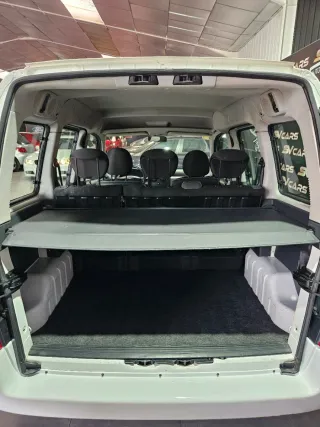 Peugeot Partner 2.0hdi,173.000k,doble puerta,1dueñ