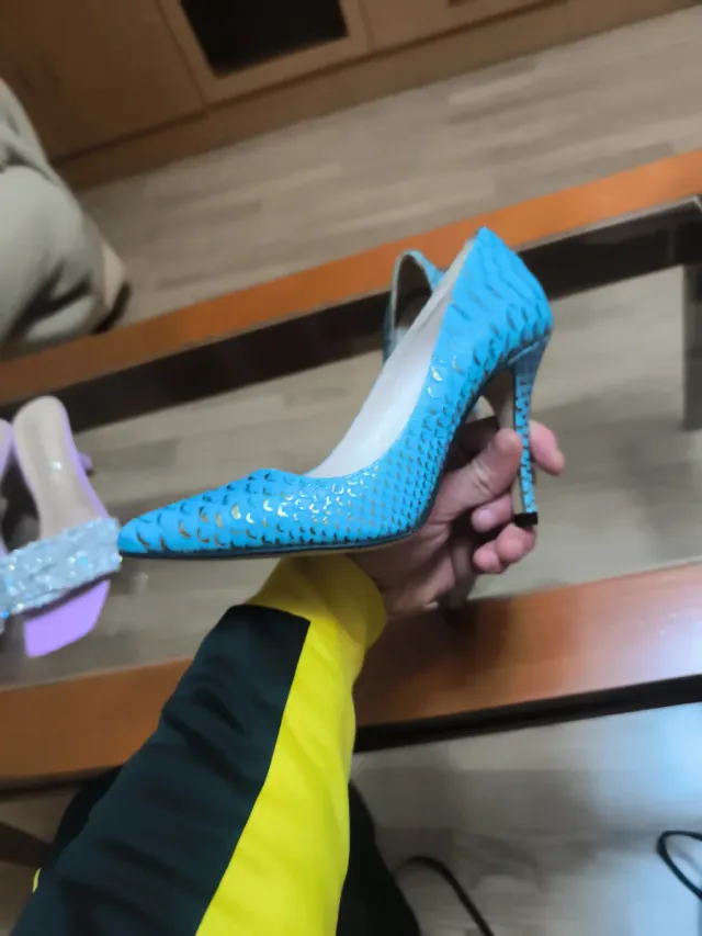 Zapatos Charles Jourdan Talla 36 Azul y Dorado