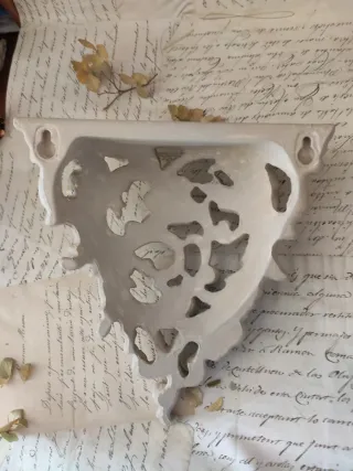 Ménsula-Repisa decorativa dorado y lino