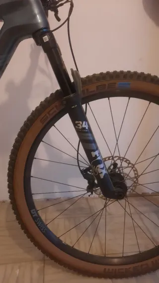 Canyon Lux Trail CF 6 Talla M 2025