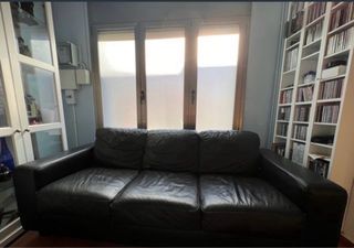 Sofá de piel negro Ikea