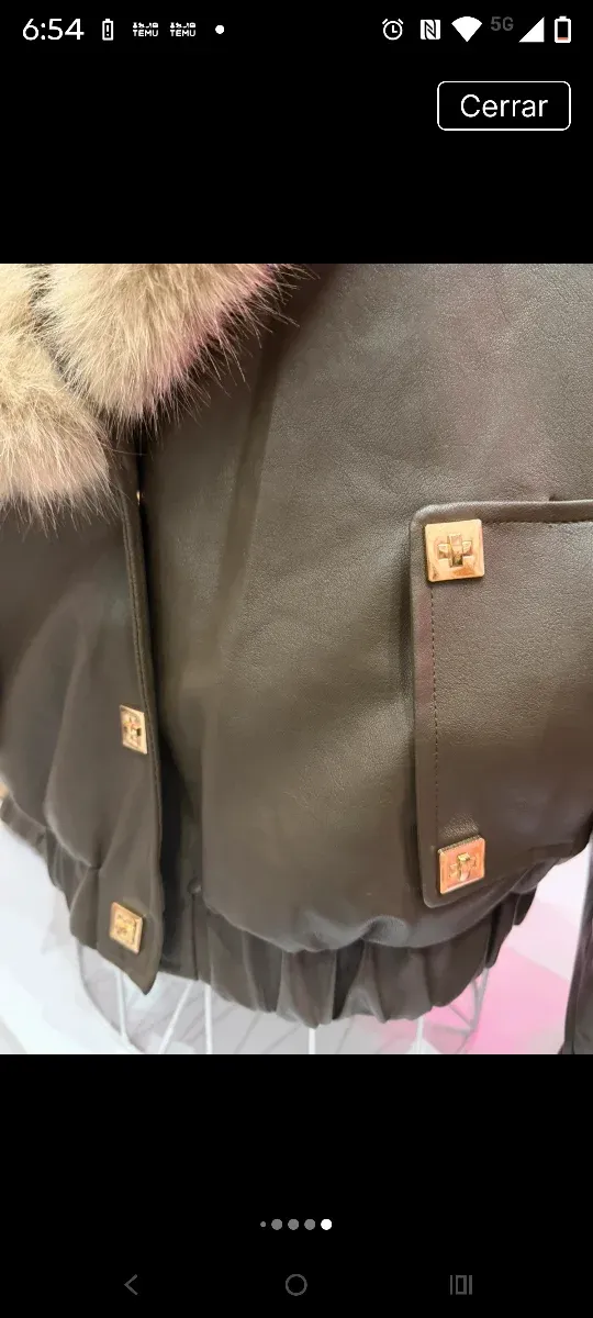 Chaqueta Ecopiel Marrón con Cuello Peludo