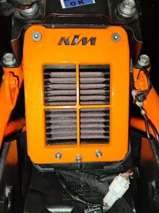 Tapa Caja de Aire KTM