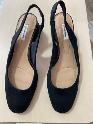 Zapatos Stradivarius ante negros