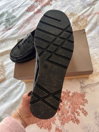 Mocasines negros charol mujer