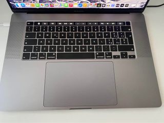 MacBook Pro 16" i9 | 32GB RAM | 2TB SSD
