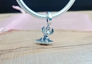 Charm | Stitch monopatin Disney
